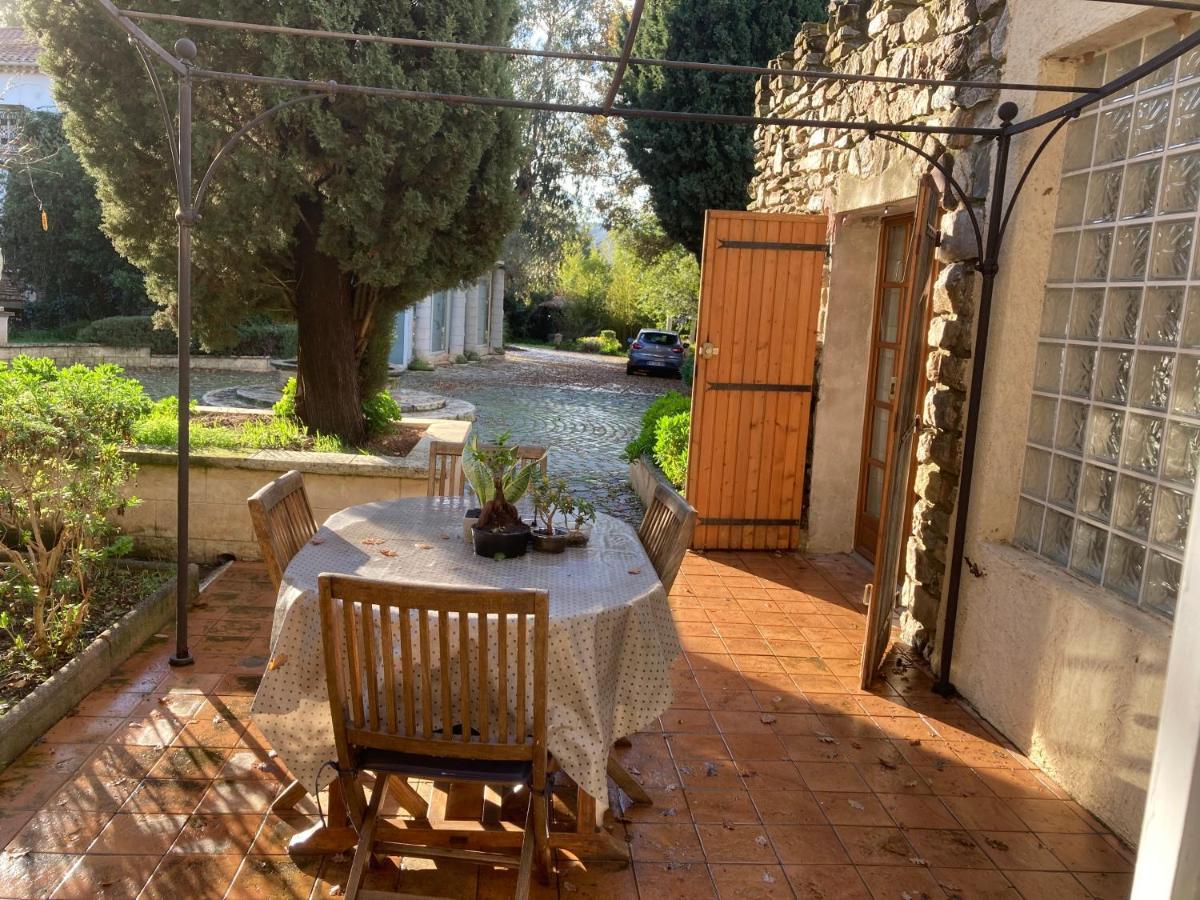 Gite Encore Un Soir Hyères Esterno foto