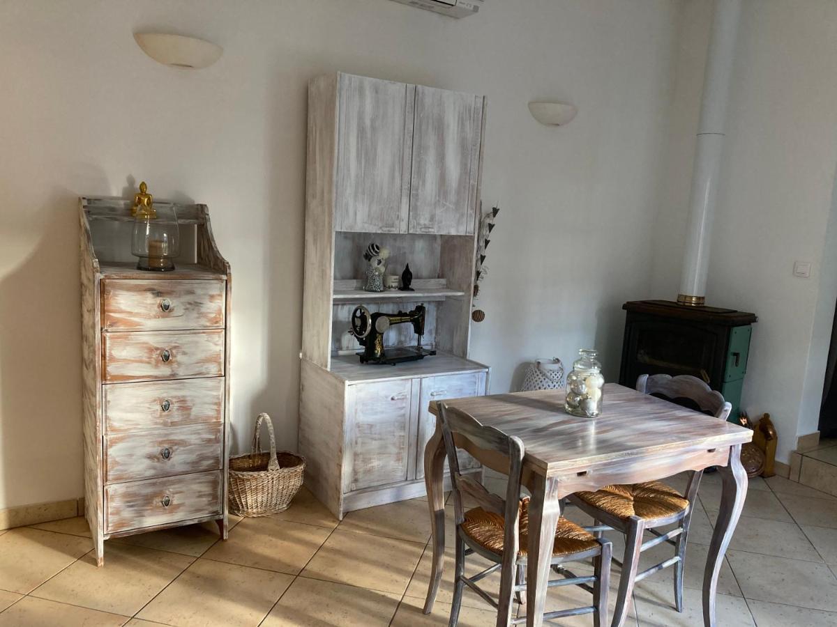 Gite Encore Un Soir Hyères Esterno foto