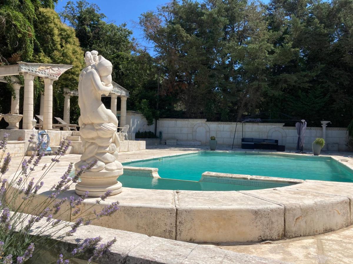 Gite Encore Un Soir Hyères Esterno foto